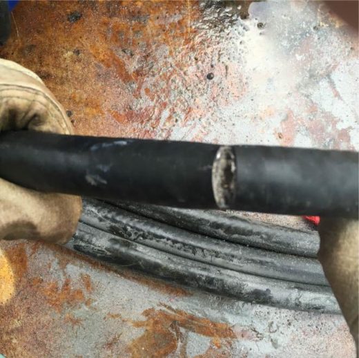 High potential nearmiss incident 440v cable damaged by grinder IMCA